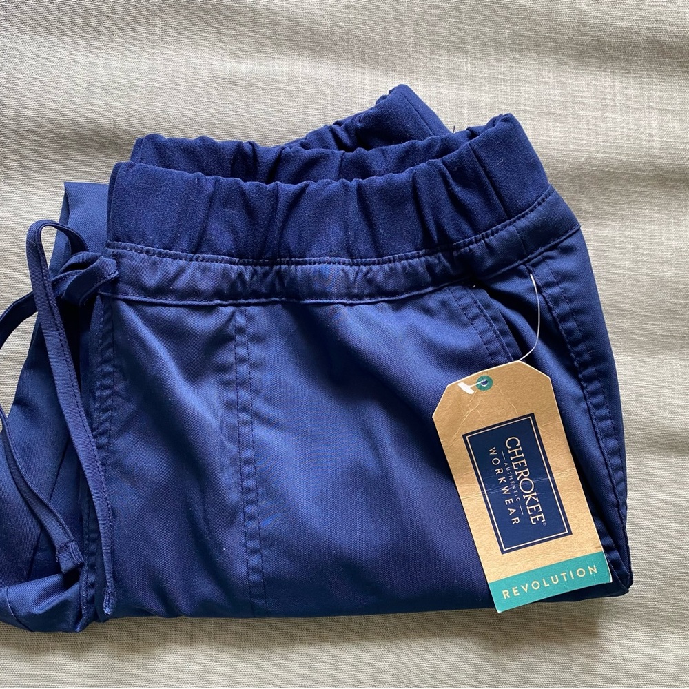 Cherokee Modern Classic Workwear Scrub Pants (petite- Navy) SZ small  NEW